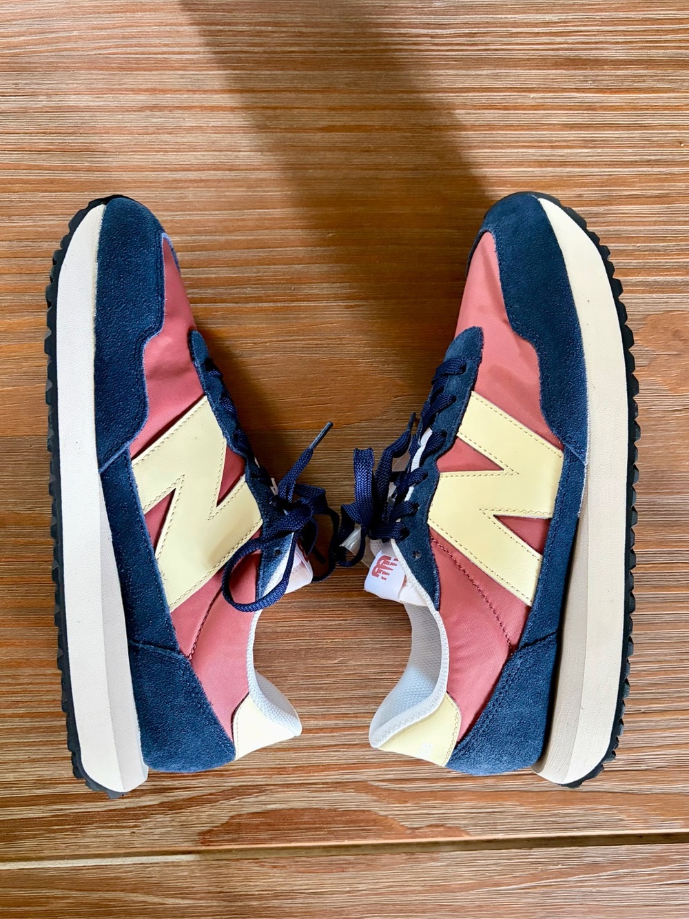 NWB New Balance 237 Men’s Sneakers